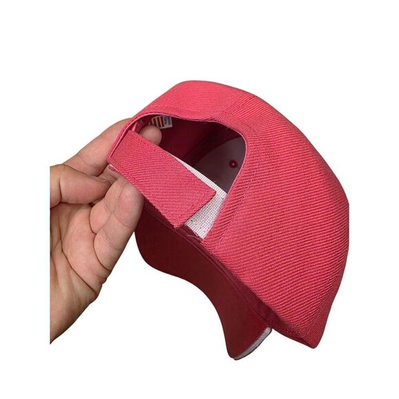 Donald Trump "Make America Great Again" Red Adjustable Hat With Signature & Flag - Picture 2 of 8